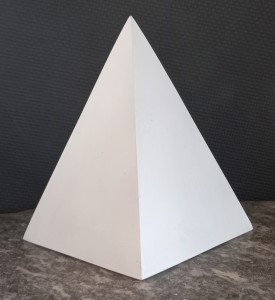 LV 163 Piramide a base quadrata