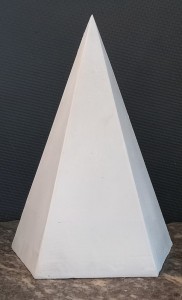 LV 164 Piramide a base pentagonale