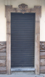 Cornice porta
