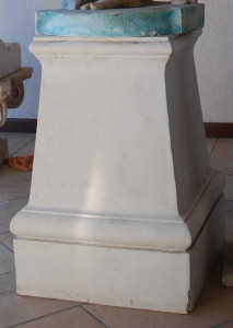LV 101 Plinto quadrato per statue
